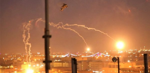 ABŞ-nin Bağdaddakı səfirliyinin ərazisinə raket düşüb