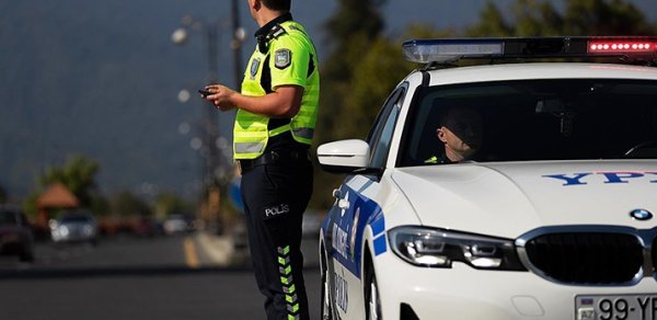 Yol polisi həftəsonu səfərə çıxan sürücülərə müraciət edib
