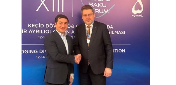 Hikmət Hacıyev Aİ-nin xüsusi nümayəndəsi ilə TRIPP-i müzakirə edib
