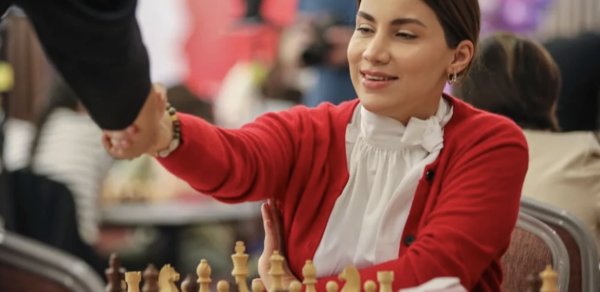 Ülviyyə Fətəliyeva Buxarada keçirilən beynəlxalq şahmat turnirinin qalibi olub