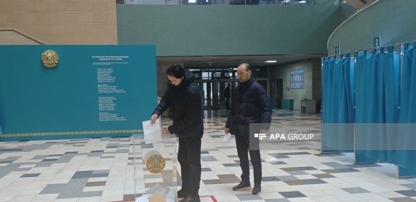 Qazaxıstanda referendumda seçici fəallığı 73,24 faiz olub