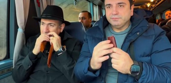 Avtobusdakı görüntüləri gündəm oldu