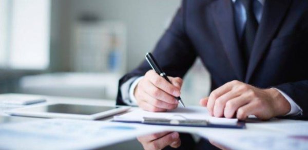 Dövlət qulluğunda mükafat sistemi ləğv olunur