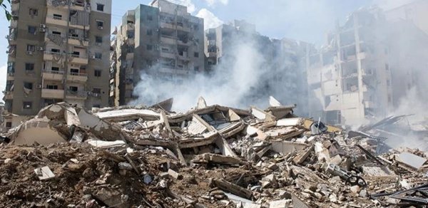 İsrailin Livana zərbələri nəticəsində ölənlərin sayı minə yaxınlaşır