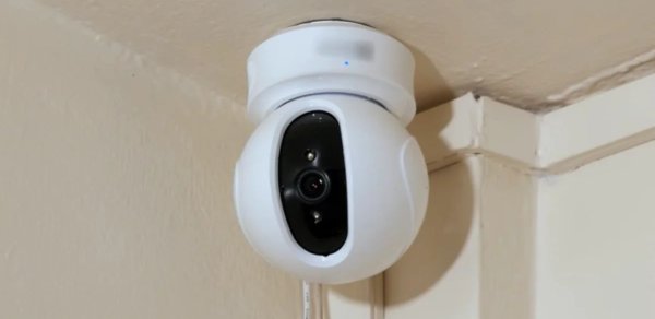 Qonşunun quraşdırdığı kamera sakinin narazılığına səbəb oldu - VİDEO