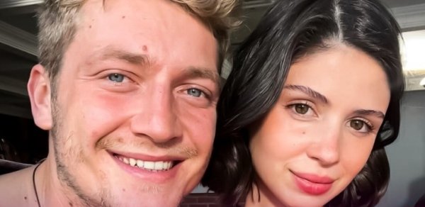 "Taşacak bu deniz"in aktyorları sevgilidir