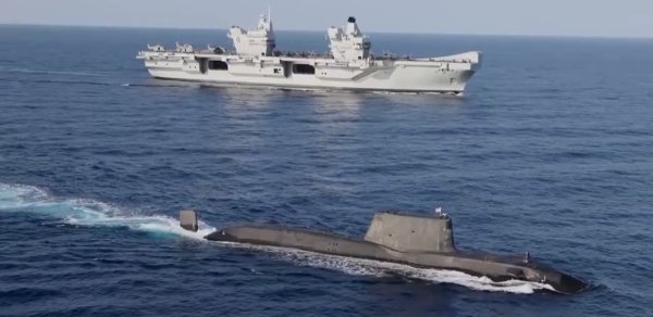 Britaniyanın sualtı nüvə qayığı Ərəb dənizində yerləşdirilib