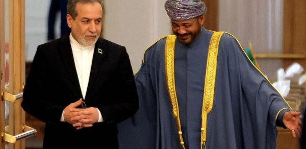 İran və Omanın XİN rəhbərləri bölgədəki gərginliyi müzakirə ediblər