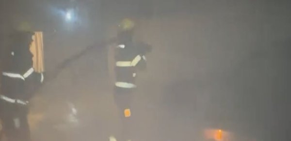 Kürdəmirdə avtomobil yanıb - VİDEO