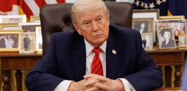 Tramp "məğlub edilmiş" İrandan sonra ABŞ-nin əsas düşmənini açıqlayıb