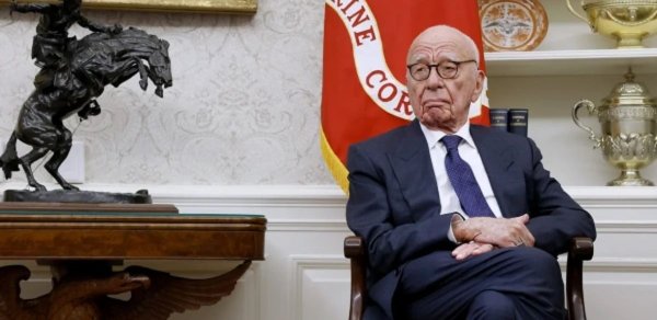 Trampı İrana hücuma sövq edən media maqnatının adı bəlli oldu