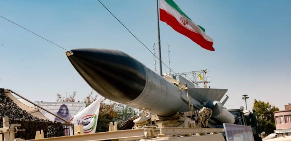 Mərkəz: İranın təxminən 1 000 ballistik raketi qalıb