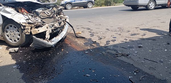 Ağstafada mikroavtobusla minik avtomobili toqquşub, xəsarət alanlar var - FOTO