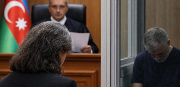 Ana oğlunu öldürən ərini bağışladı - “İkisi də içən idi...”