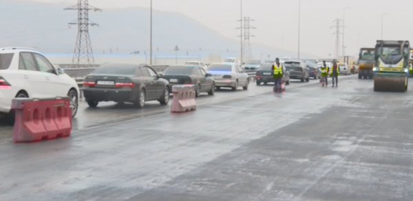 Bakının bəzi yolları təmir edilir - VİDEO