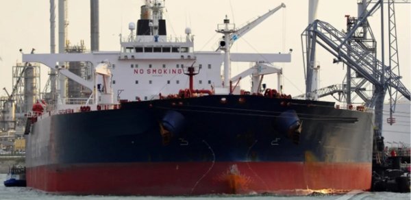 KİV: Türkiyənin neft tankeri dronla vurulub