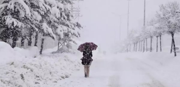 Bu ərazilərə güclü qar yağıb