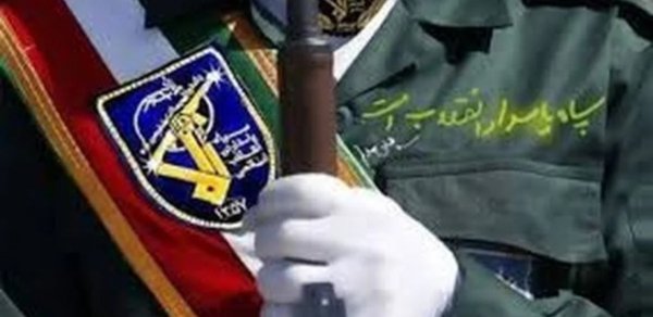 İran Yaxın Şərqdəki Amerika universitetlərini vurmaqla hədələyib