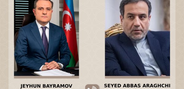 Ceyhun Bayramov iranlı həmkarı ilə telefon danışığı aparıb