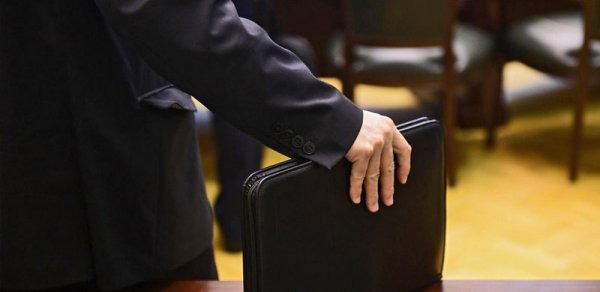 Daha bir İcra Hakimiyyətində kütləvi ixtisar: 46 nəfər işsiz qaldı