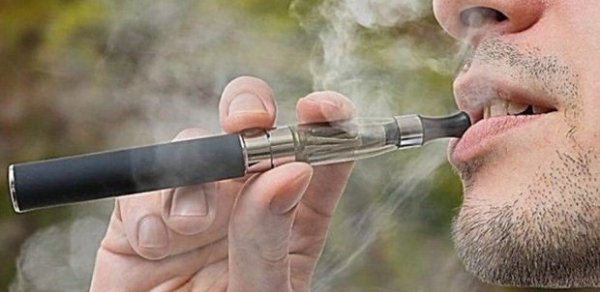 Azərbaycanda elektron siqaretlə bağlı qaydalar sərtləşdirilir: “Bu gənclərin sağlamlığı üçündür”