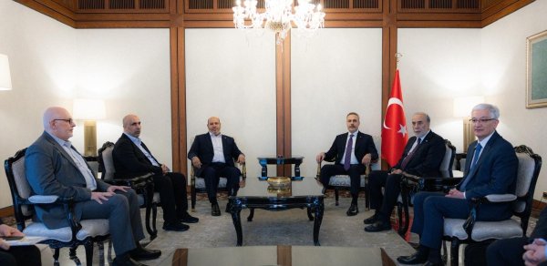 Hakan Fidan HAMAS nümayəndə heyətini qəbul edib