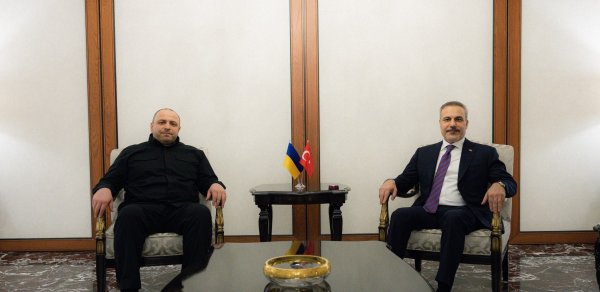 Hakan Fidan Rustem Umerov ilə görüşüb