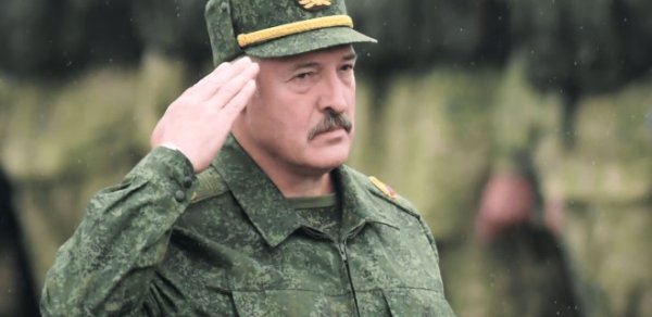 Lukaşenko: Belarus müharibəyə hazırlaşır