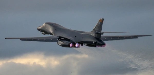 ABŞ İrandakı hədəflərə 12 mindən çox döyüş uçuşu həyata keçirib