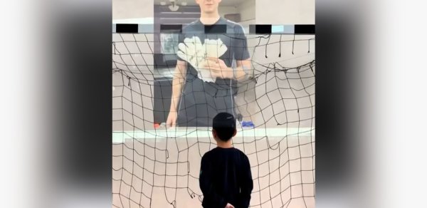 "Qarabağ" futbolçuları məktəbliləri sevindirdi - VİDEO