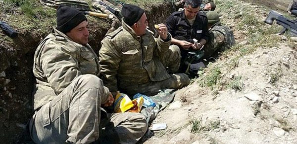 Xanımı Polad Həşimovun həmin fotosunu paylaşdı...