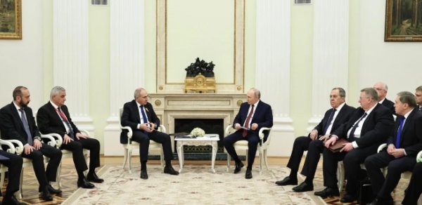 Paşinyan Moskvaya səfərini çox uğurlu adlandırdı