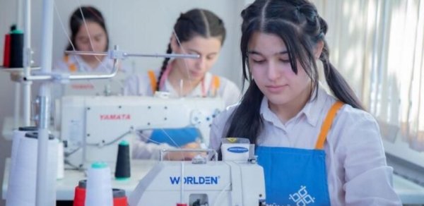 Azərbaycanda qadınlar ən çox bu peşə təhsili sahələrini seçir - SİYAHI