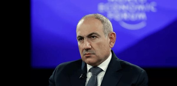 Paşinyan: Cəhənnəmdən keçib Ermənistanı geosiyasi tələdən çıxardıq