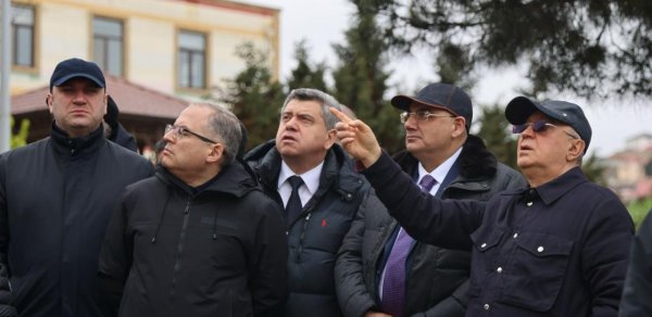 Kəmaləddin Heydərov Badamdardakı sürüşmə zonasında - Fotolar+Video