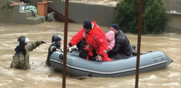Dağıstanda dağıdıcı daşqınlar: 300-dən çox insan təxliyə edilib