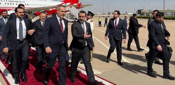 Hakan Fidan Suriyada Zelenski və Əl Şaraa ilə görüşəcək