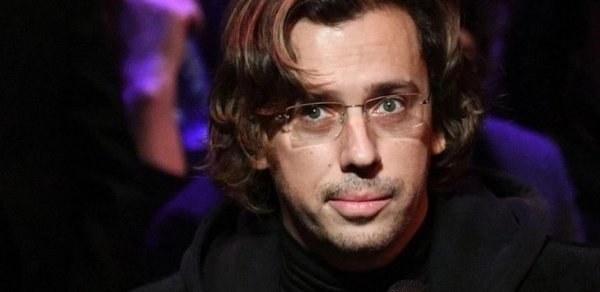 Rusiyanın xarici agent kimi tanıdığı Maksim Qalkin Bakıya gəlir