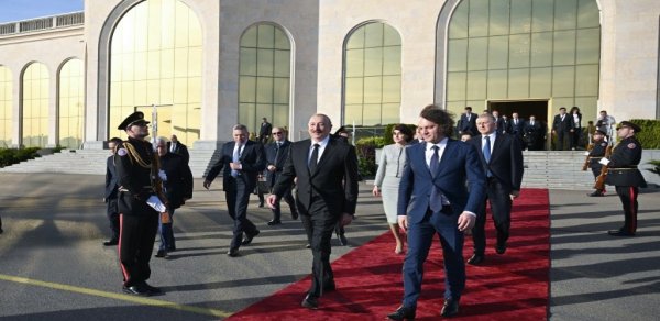 İlham Əliyevin Gürcüstana dövlət səfəri başa çatıb