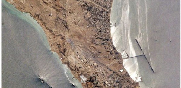 "Mehr": ABŞ və İsrail İranın Xarq adasına zərbələr endirib