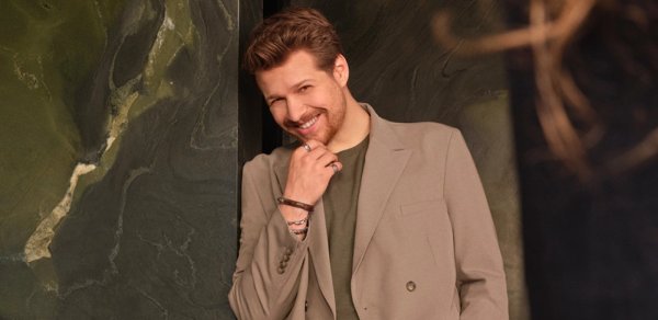 "Sen anlat Karadeniz"in aktyoruna qeyri-adi mükafat verildi