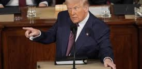 Tramp hələ də NATO-dan incikdir: Təzyiq etməyincə başa düşmürlər