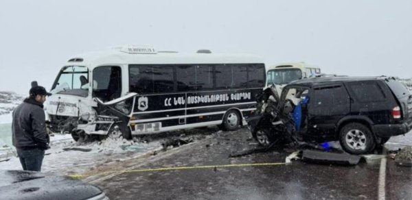 Paşinyanın kortejində qəza - 1 ölü, 12 yaralı