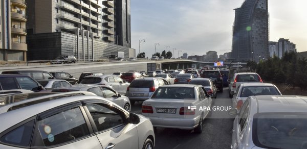 Bakıda bu yollarda sıxlıq var - SİYAHI