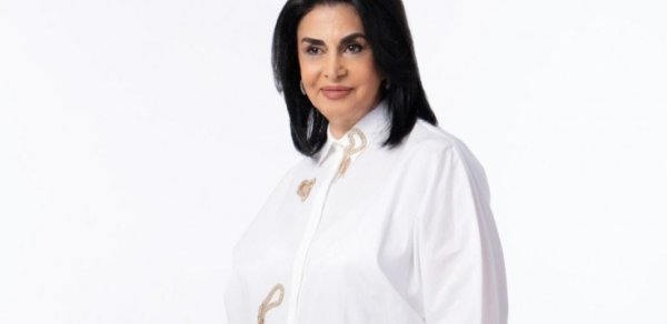 Nazirdən Xanım İsmayılqızına ad günü hədiyyəsi - Foto