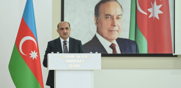 Nazir müavini Qubada ümumi və ali təhsil müəssisələrinin pedaqoji heyəti ilə görüşüb