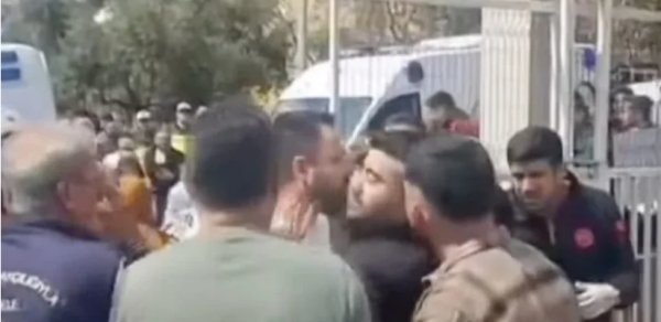 Türkiyədə məktəbə silahlı hücum - 6 nəfər yaralanıb, ölən var