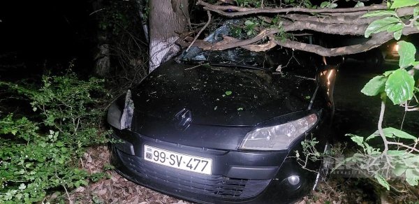 Lənkəranda eyni ərazidə iki qəza baş verib - ölən və yaralılar var