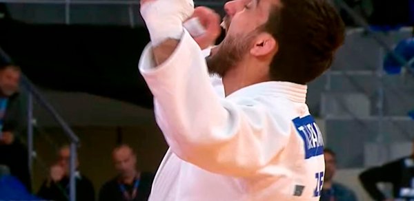 Turan Bayramov Avropa üçüncüsü oldu - Video