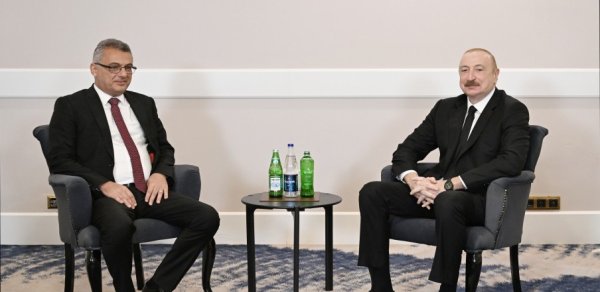 Dövlət başçısı Antalyada Şimali Kipr Prezidenti ilə görüşdü